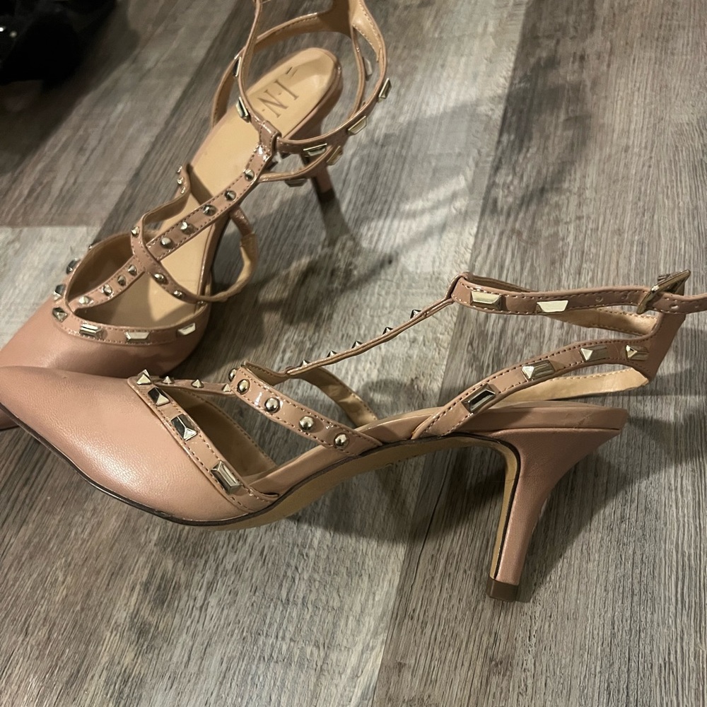 INC new heels